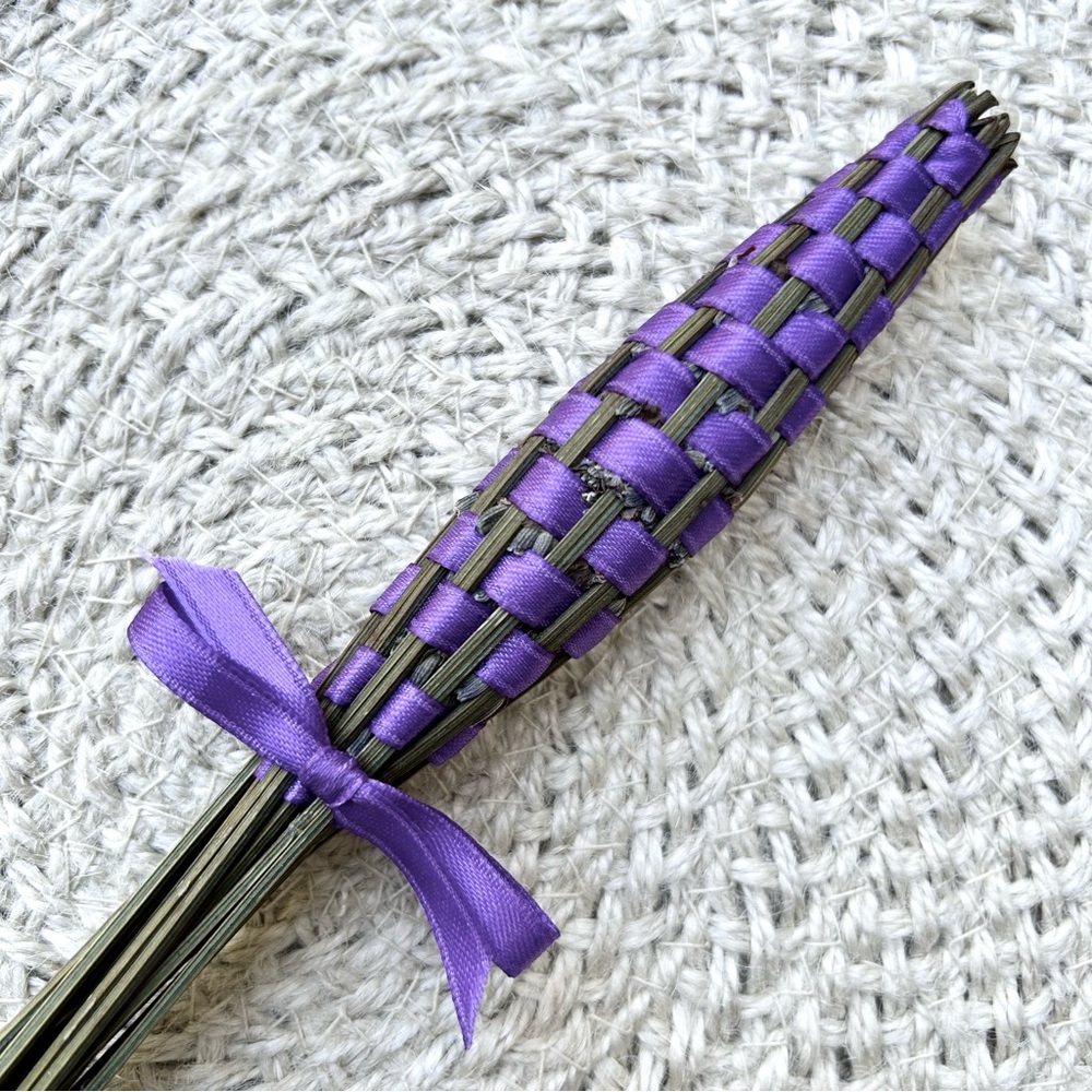 Lavender Wand - Hand-woven Fragrant Sachet, Handmade